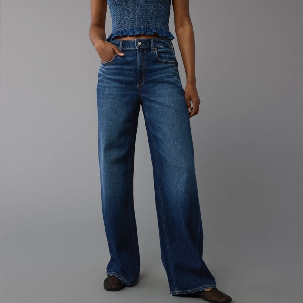 AE Super High Rise Wide Leg Baggy Jeans in Dark Clouds
